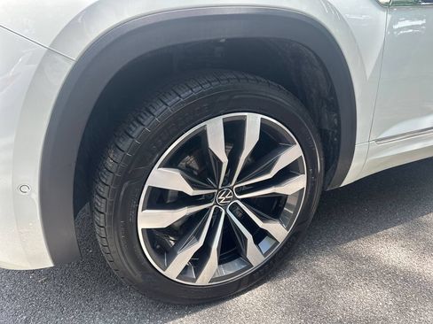 Certified 2022 Volkswagen Atlas SEL Premium AWD/4WD image 7