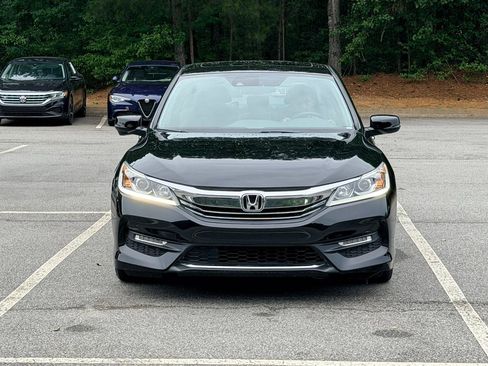 Used 2016 Honda Accord EX-L image 3