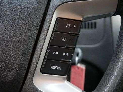 Used 2012 Ford Fusion SE FWD image 18