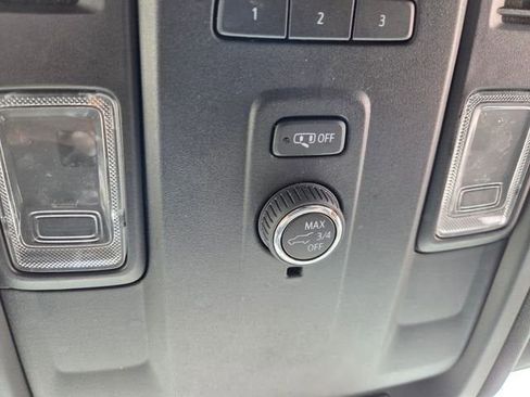 Used 2021 Chevrolet Tahoe Z71 AWD/4WD image 35