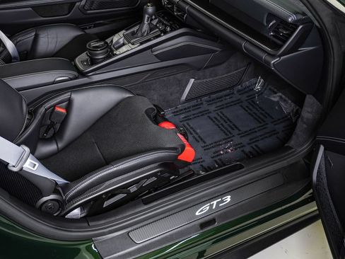 Certified 2026 Porsche 911 GT3 RWD image 18