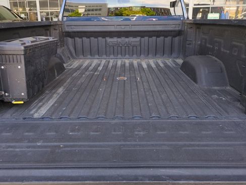 Used 2021 GMC Sierra 2500 SLE w/ SLE Value Package; AWD/4WD image 16