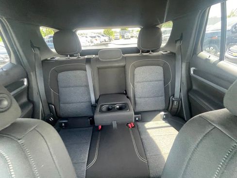 Used 2025 GMC Terrain Elevation w/ Technology Package II FWD image 19