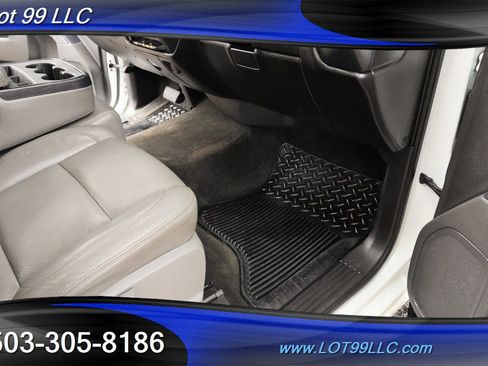 Used 2018 Chevrolet Silverado 1500 Custom w/ Custom Value Package image 21