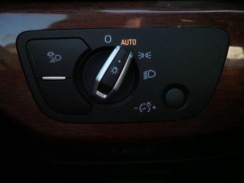 Used 2025 Audi A4 2.0T Premium image 26