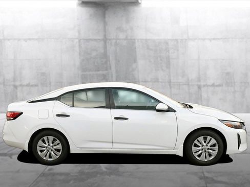 New 2025 Nissan Sentra S image 5