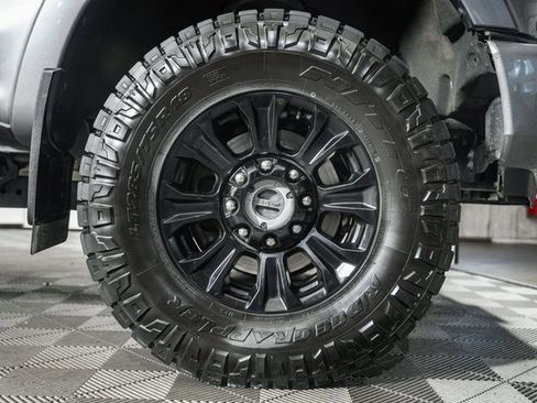 Used 2022 Ford F350 Platinum w/ Tremor Off-Road Package image 21