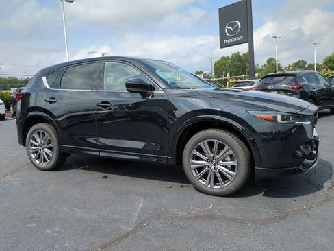 New 2025 MAZDA CX-5 Signature image 2