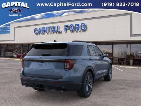 New 2026 Ford Explorer ST-Line w/ ST-Line Street Pack AWD/4WD image 8