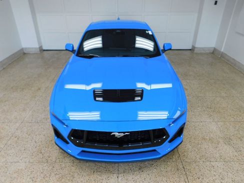 Used 2025 Ford Mustang GT RWD image 15
