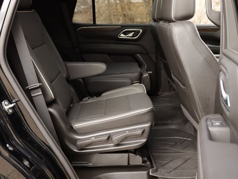 Used 2021 Chevrolet Tahoe Premier w/ Premium Package image 36