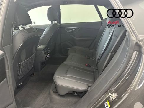 Used 2021 Audi Q8 Premium Plus w/ Premium Plus Package image 33
