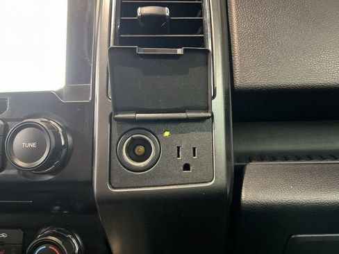 Used 2018 Ford F150 XLT w/ Equipment Group 302A Luxury AWD/4WD image 35