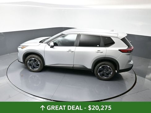 Used 2024 Nissan Rogue SV image 47