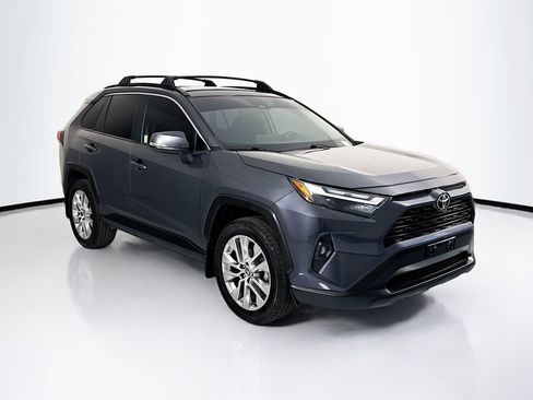 Used 2023 Toyota RAV4 XLE Premium FWD image 3