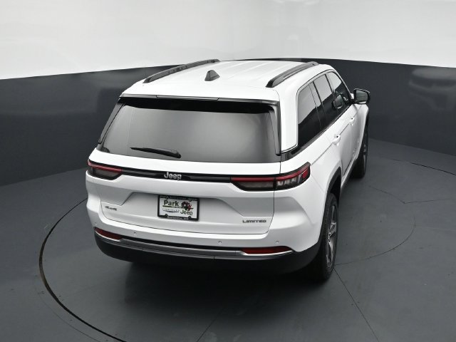 New 2026 Jeep Grand Cherokee Limited AWD/4WD image 17