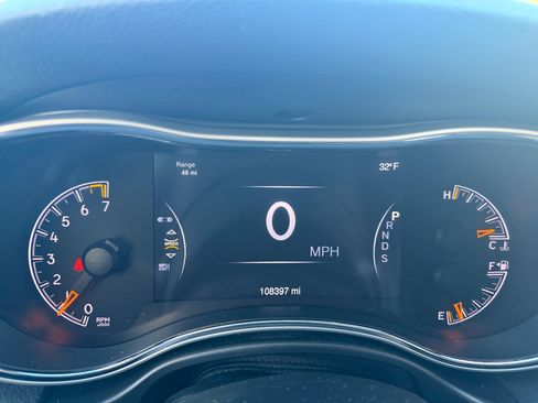 Used 2015 Jeep Grand Cherokee Altitude image 26