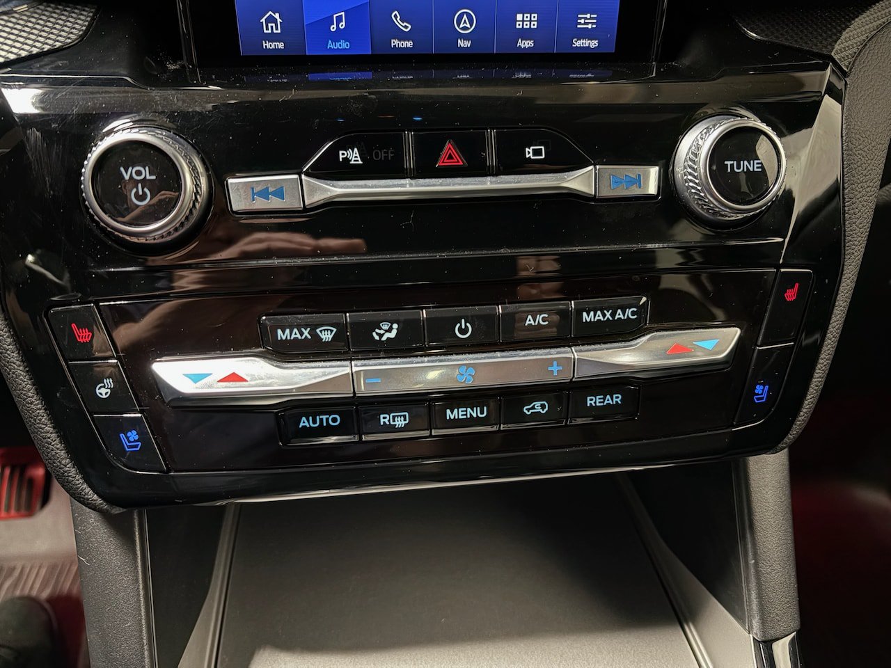 Used 2023 Ford Explorer ST w/ Equipment Group 401A AWD/4WD image 20