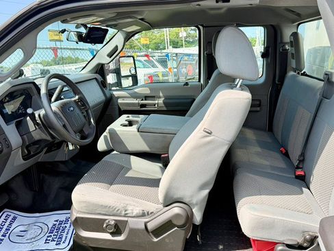 Used 2016 Ford F550 2WD SuperCab Super Duty image 18