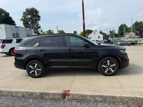 Used 2022 Kia Sorento S FWD image 5