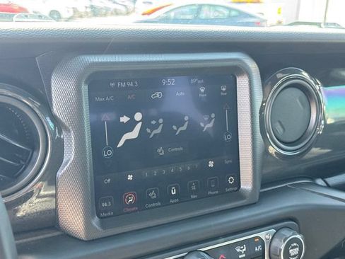 Used 2023 Jeep Wrangler Unlimited Sport AWD/4WD image 22