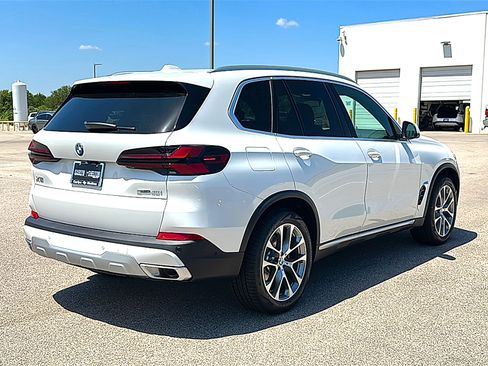 New 2026 BMW X5 sDrive40i w/ Premium Package RWD image 8