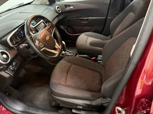Used 2020 Chevrolet Sonic LT w/ Convenience Package image 19