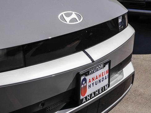 New 2026 Hyundai Ioniq 5 SEL image 5