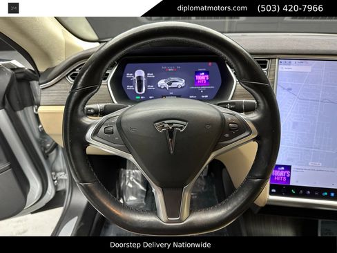 Used 2015 Tesla Model S P85D image 29