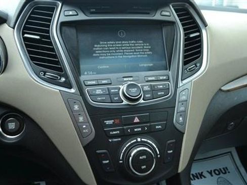 Used 2014 Hyundai Santa Fe GLS FWD image 15