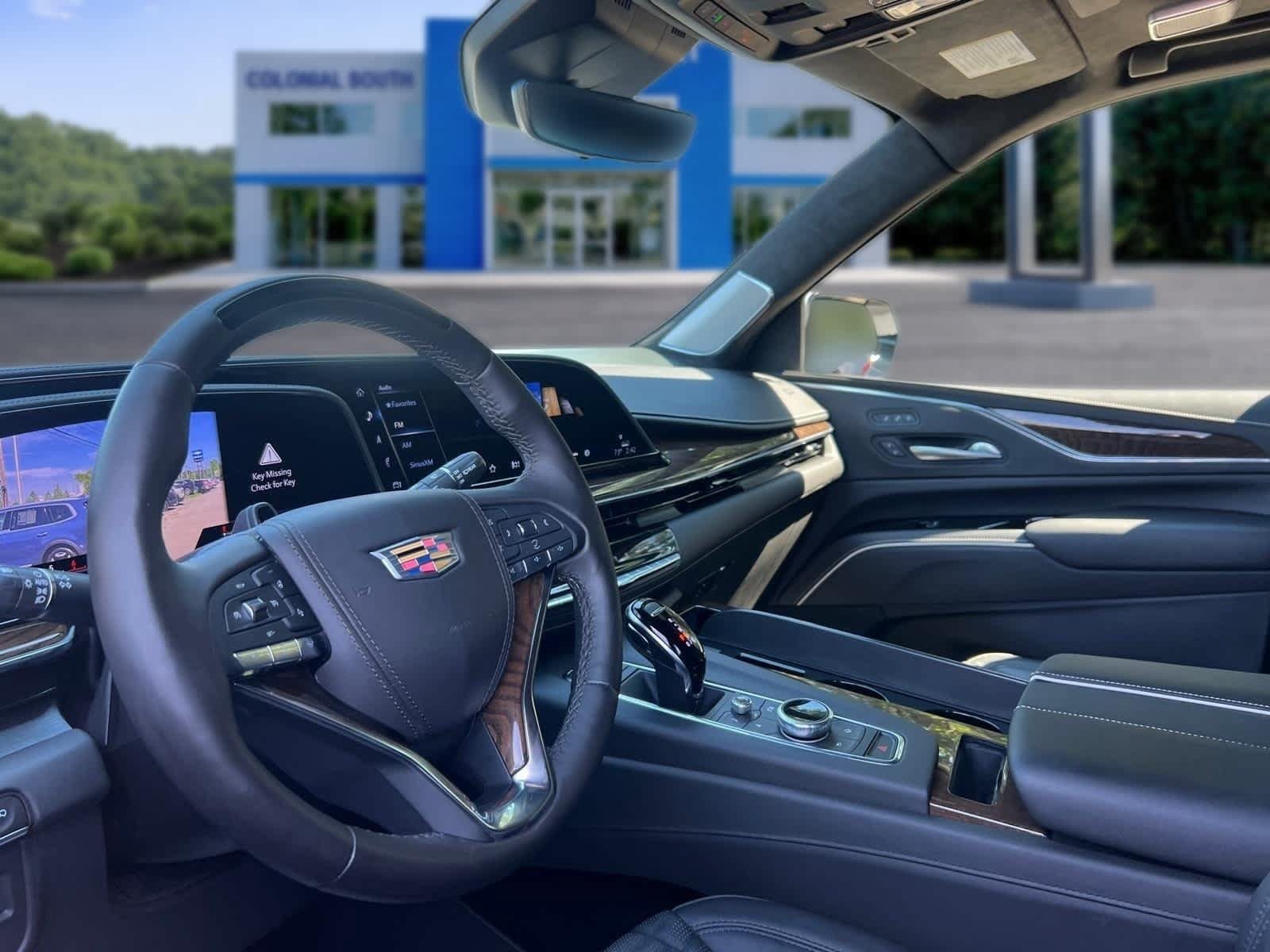 Certified 2024 Cadillac Escalade Sport Platinum w/ LPO, ONYX Package AWD/4WD image 14