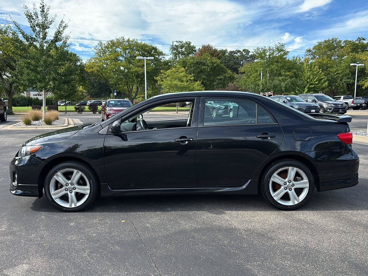 Used 2013 Toyota Corolla S w/ Premium Pkg FWD image 21