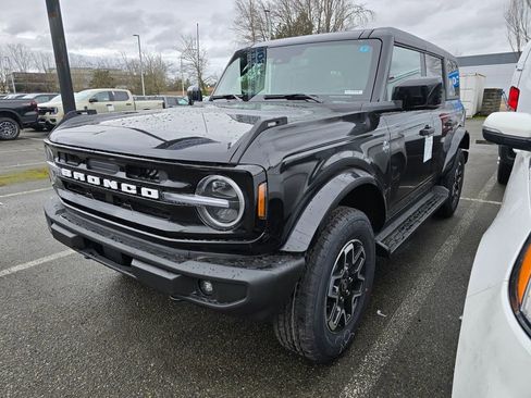 New 2026 Ford Bronco Outer Banks image 1