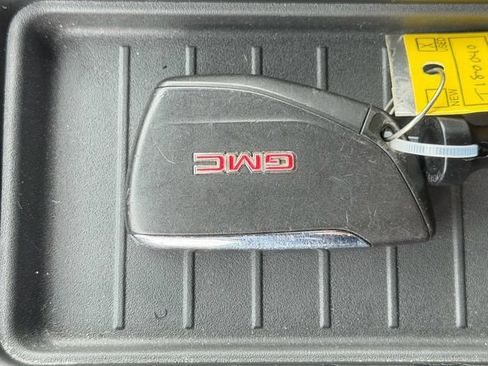 Used 2021 GMC Yukon XL SLT RWD image 31