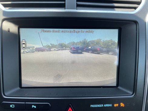 Used 2018 Ford Explorer Limited w/ Ford Safe & Smart Package FWD image 26