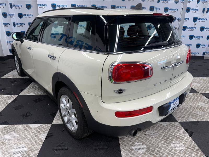 Used 2016 MINI Cooper Clubman FWD image 6