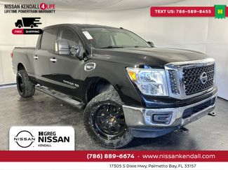 Used 2018 Nissan Titan SV video 1
