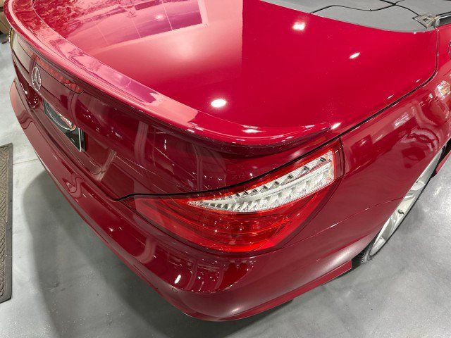 Used 2015 Mercedes-Benz SL 550 w/ Driver Assistance Package image 30