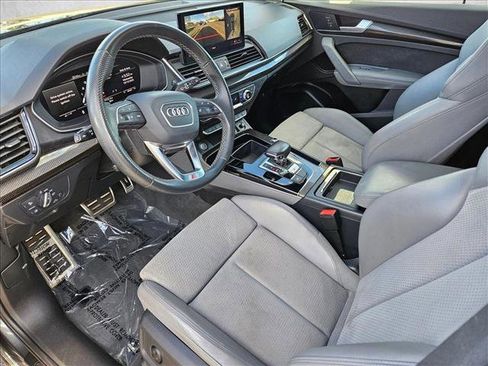 Used 2022 Audi SQ5 Premium Plus w/ Premium Plus Package image 9