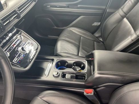 Certified 2022 Lincoln Corsair AWD w/ Premium Package image 15