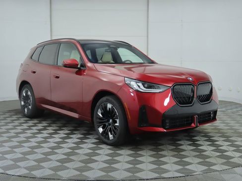 Certified 2025 BMW X3 xDrive30i w/ Premium Package image 4