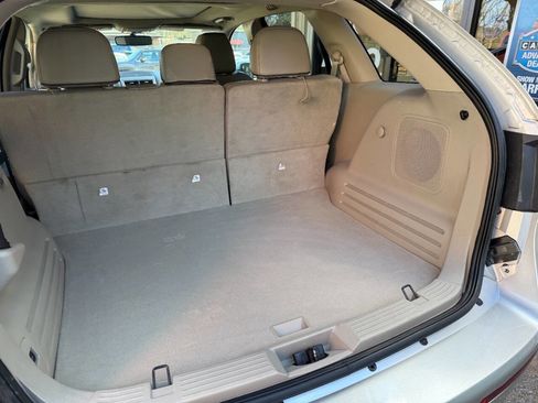 Used 2013 Lincoln MKX Base AWD 4dr SUV image 16