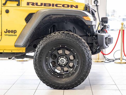 Used 2020 Jeep Wrangler Unlimited Rubicon w/ Dual Top Group image 11