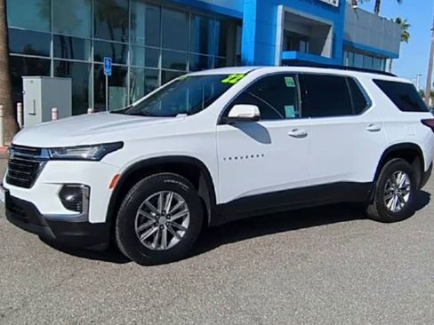 Used 2022 Chevrolet Traverse LT image 4