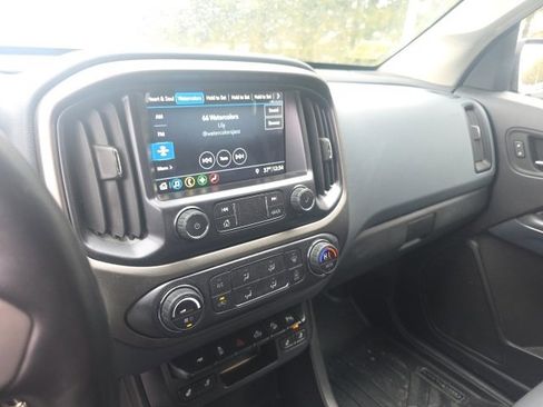 Used 2021 Chevrolet Colorado Z71 image 10