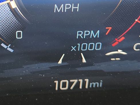 Used 2025 Chevrolet Traverse High Country image 7