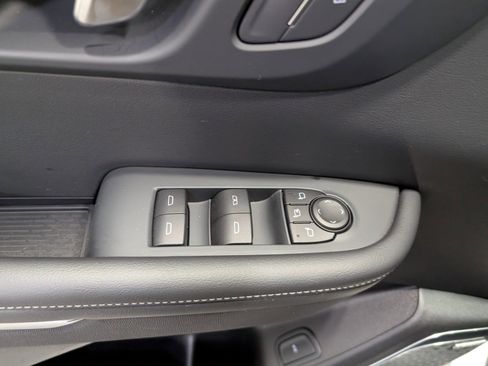 Used 2025 Buick Enclave Preferred image 14