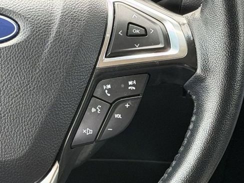 Used 2024 Ford Edge SEL image 13