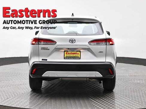 Used 2024 Toyota Corolla Cross L AWD/4WD image 6