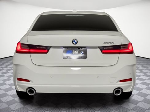 Certified 2024 BMW 330i Sedan w/ Convenience Package RWD image 11